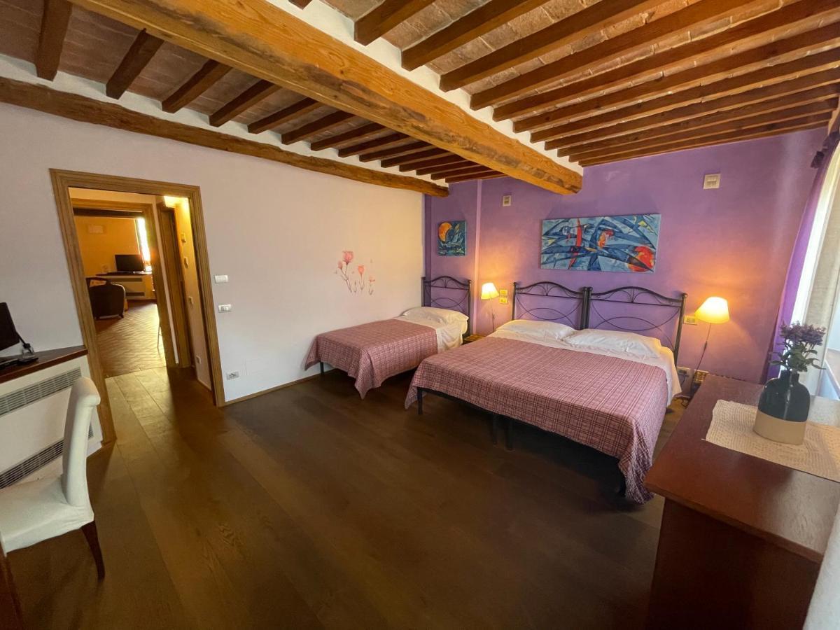 Hotel La Dimora Nel Corso Montepulciano Stazione Exterior foto