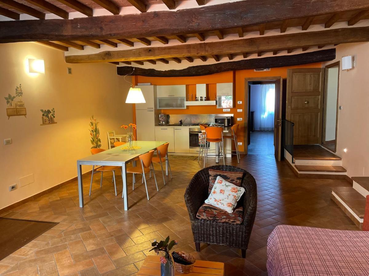 Hotel La Dimora Nel Corso Montepulciano Stazione Exterior foto