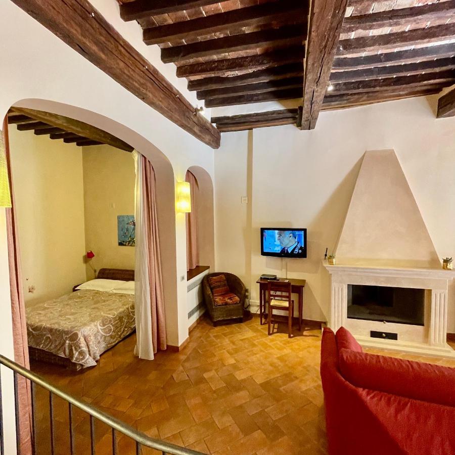 Hotel La Dimora Nel Corso Montepulciano Stazione Exterior foto